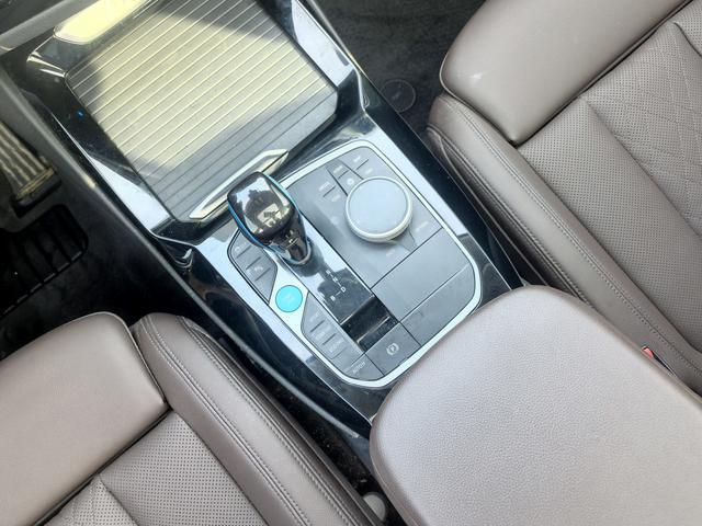 BMW iX3 2021 imagem de carro #11