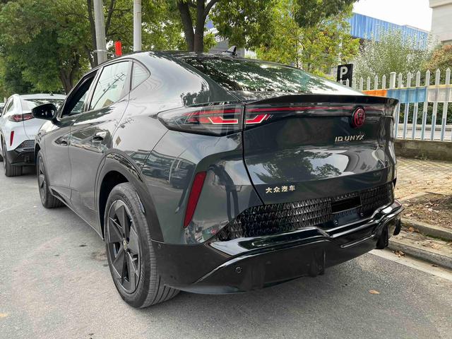 Volkswagen ID.UNYX 06 2024 #11 Volkswagen ID.UNYX 06 2024 imagen de coche #11