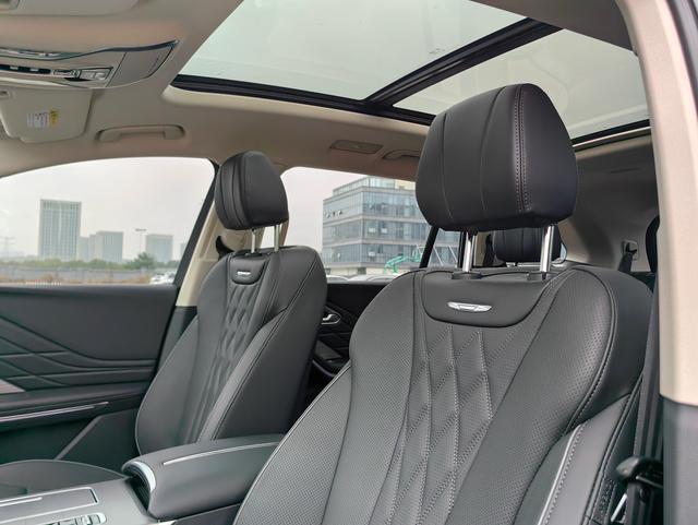 HongQi HS7 PHEV 2025 #11 HongQi HS7 PHEV 2025 car image #11