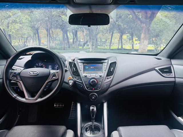 Hyundai Veloster 2015 #11 Hyundai Veloster 2015 car image #11