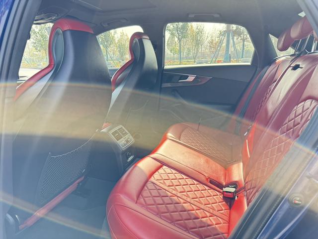 Audi S4 2019 صورة سيارة #11