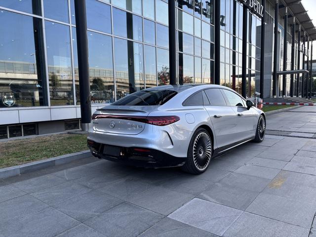 Mercedes-Benz EQS AMG 2024 imagen de coche #11