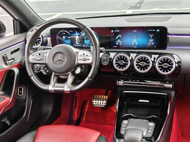 Mercedes-Benz A AMG 2022 image de voiture #11