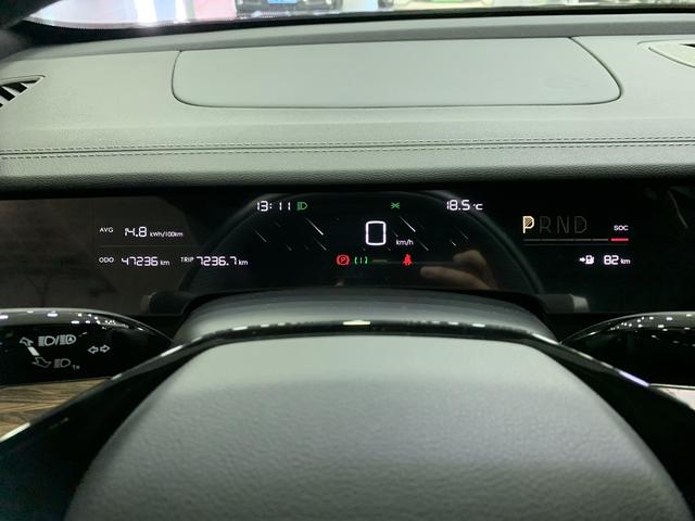 哪吒汽车 哪吒S 2023 汽车图片 #11