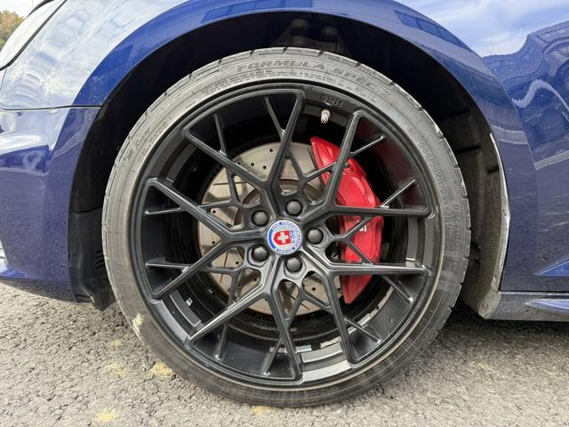 Audi S4 2019 car image #11