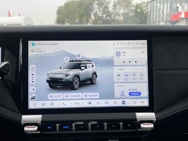 Deepal G318 2024 car image #11