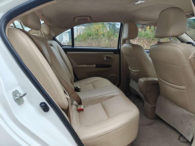 Great Wall V80 2013 car image #11