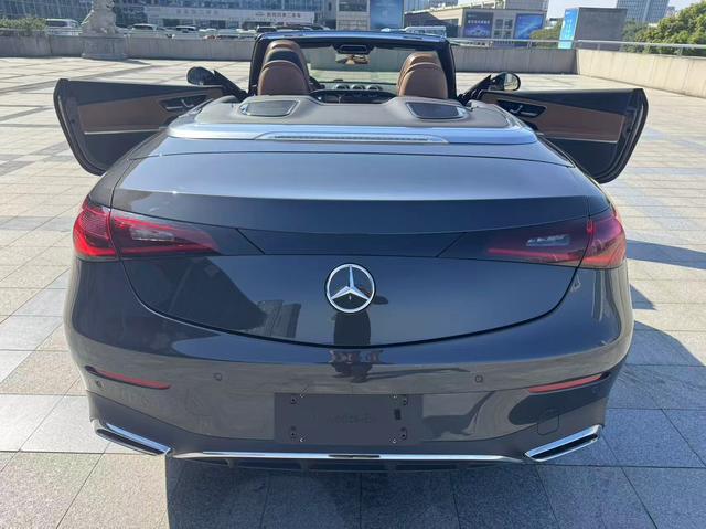 Mercedes-Benz CLE Class 2025 immagine di auto #11