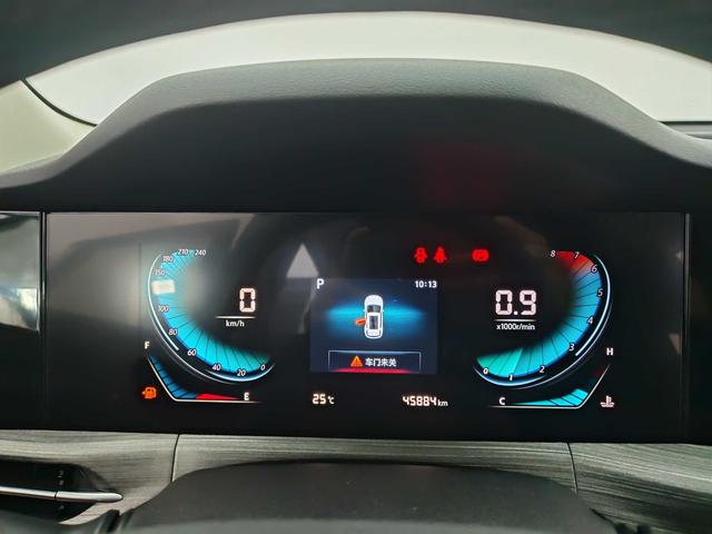 Changan CS15 EV 2020 #11 Changan CS15 EV 2020 car image #11