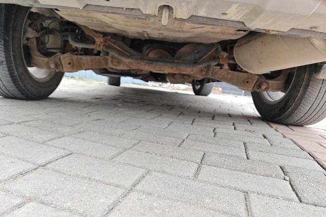 Haval H6 2012 #11 Haval H6 2012 car image #11