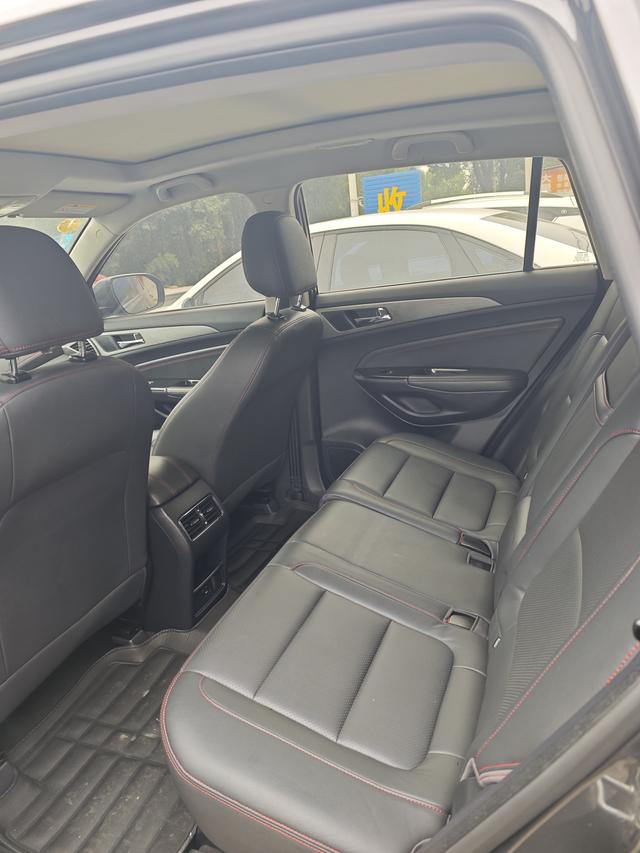 Changan CS15 EV 2018 #11 Changan CS15 EV 2018 car image #11