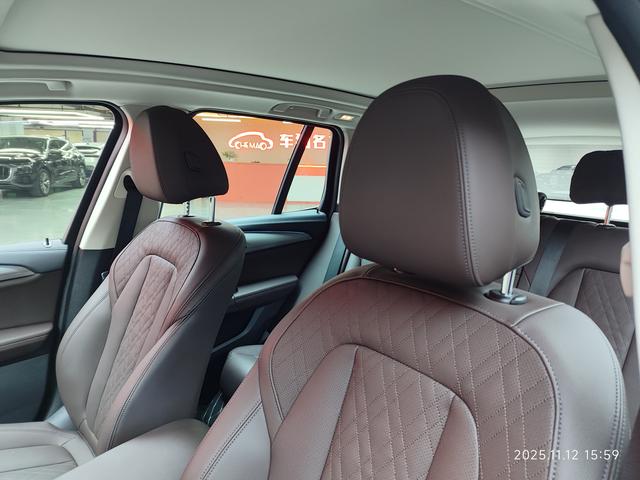 BMW M8 2022 imagem de carro #11