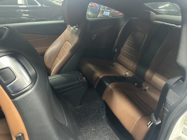 Mercedes-Benz Viano (Imported) 2016 immagine di auto #11