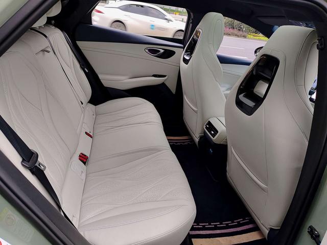 BYD Seal 06GT 2024 car image #11