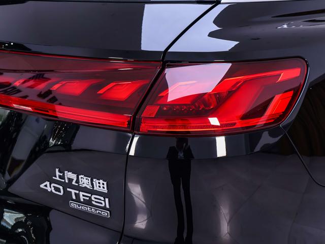 Audi Q6 2025 image de voiture #11