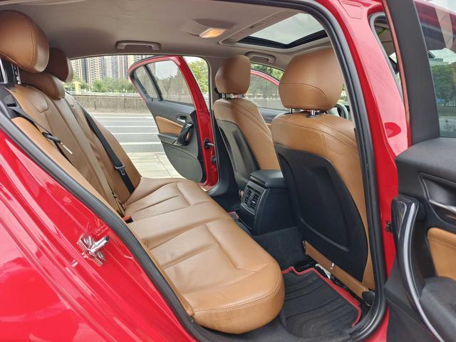 BMW 1 Series (Imported) 2012 #11 BMW 1 Series (Imported) 2012 car image #11