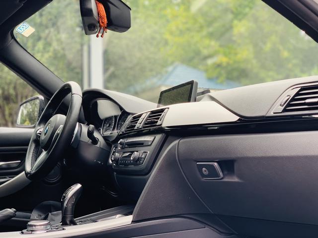 BMW iX M60 2015 #11 BMW iX M60 2015 صورة سيارة #11