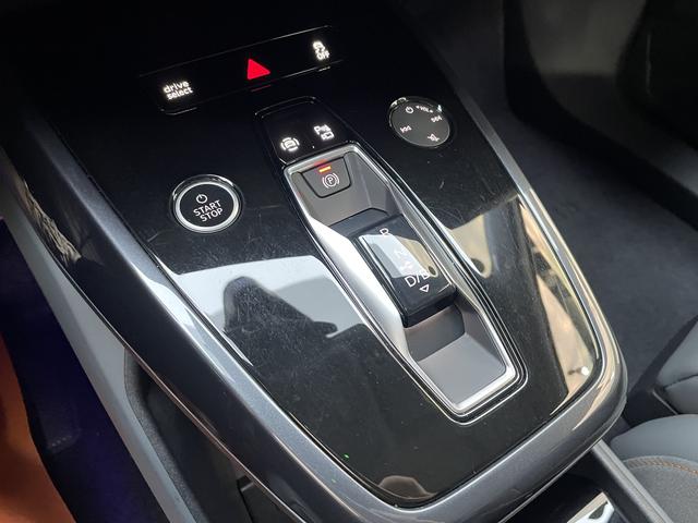 Mercedes-Benz SLK AMG 2023 car image #11