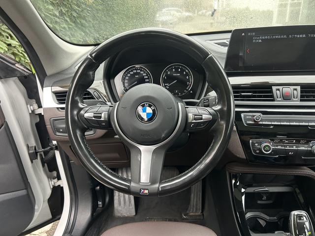 BMW iX M60 2021 #11 BMW iX M60 2021 car image #11