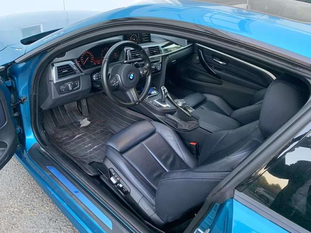 BMW X7 M60i 2017 car image #11