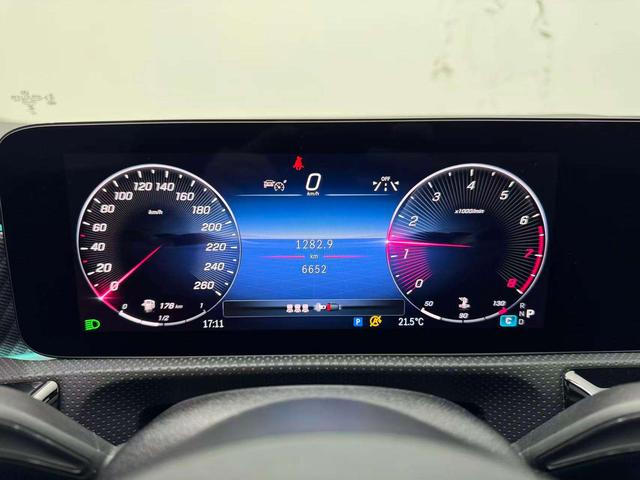 Mercedes-Benz R Class 2024 #11 Mercedes-Benz R Class 2024 car image #11