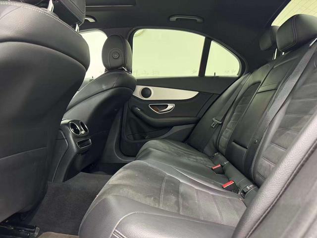 Mercedes-Benz R Class 2019 car image #11