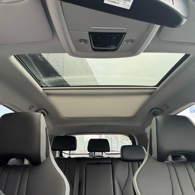 BYD Sea Lion 05 DM-i 2025 car image #11