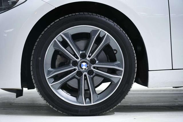 BMW 1 Series 2022 #11 BMW 1 Series 2022 car image #11