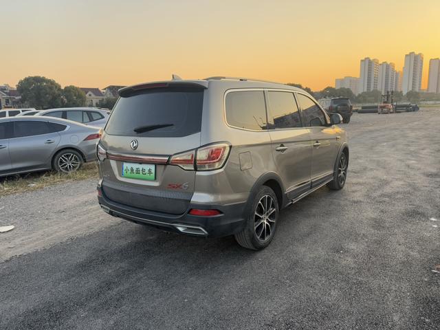 Forthing JOYEAR X6 2017 #11 Forthing JOYEAR X6 2017 car image #11