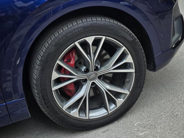 Audi Q8 2020 car image #11