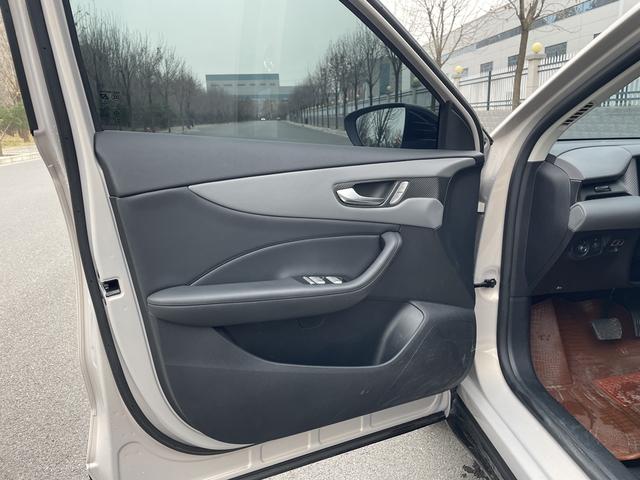 MG ES5 2025 #11 MG ES5 2025 car image #11