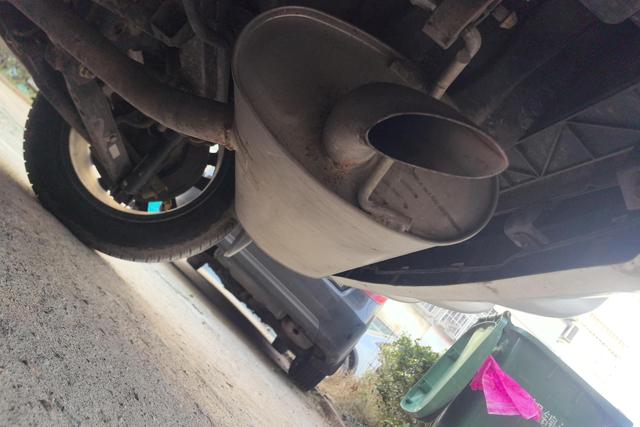 Forthing JOYEAR X5 2015 #11 Forthing JOYEAR X5 2015 car image #11