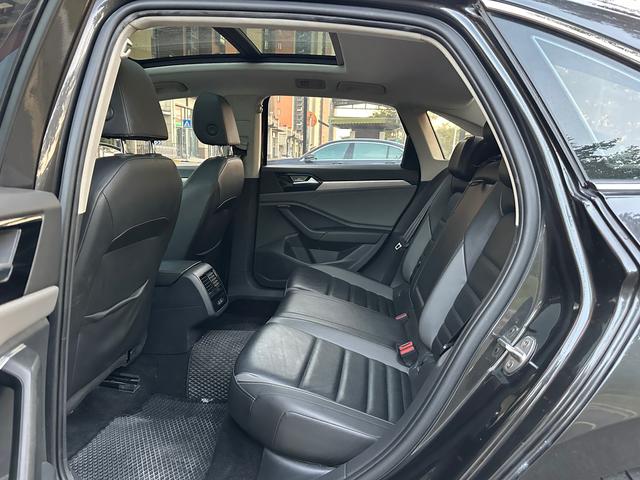 Volkswagen Sagitar 2022 immagine di auto #11