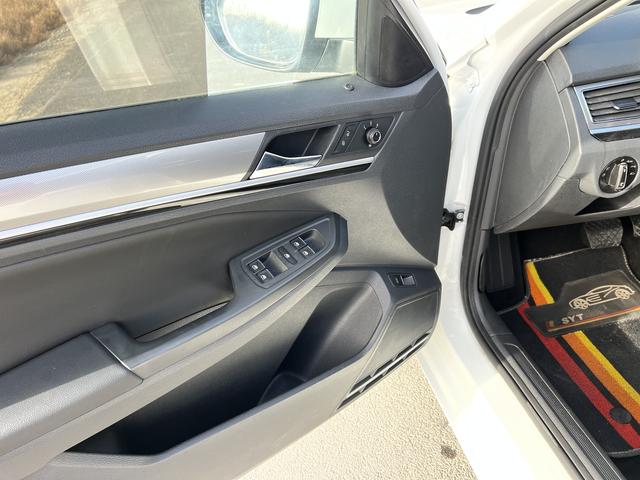 Volkswagen Bora 2017 imagen de coche #11