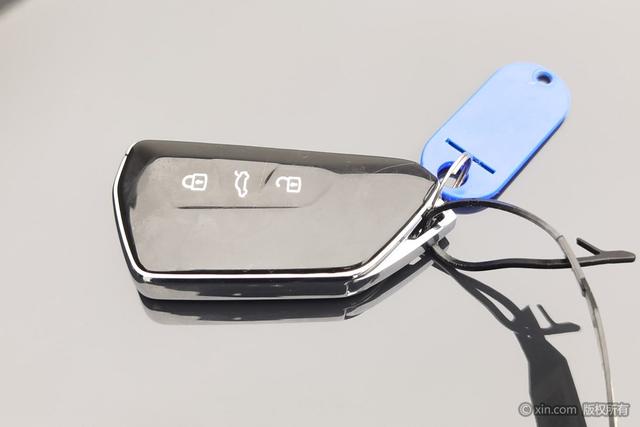 Volkswagen ID.UNYX 06 2024 imagem de carro #11