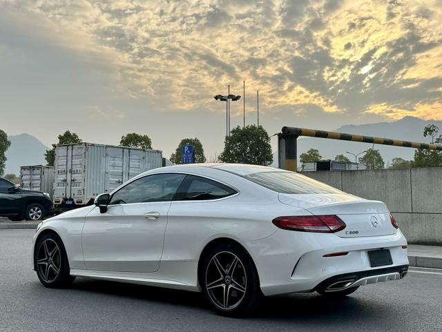 Mercedes-Benz C Class (Imported) 2017 car image #11