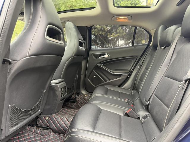 Mercedes-Benz GLA Class 2015 car image #11