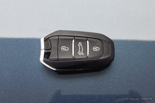 Peugeot 5008 2017 car image #11