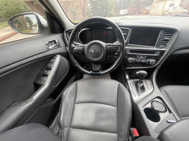 Kia K5 2015 car image #11