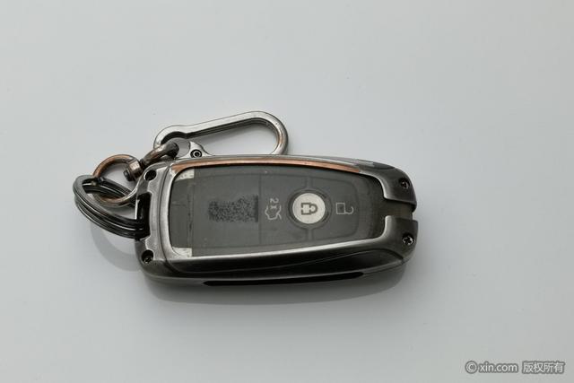 Ford Mondeo 2018 car image #11