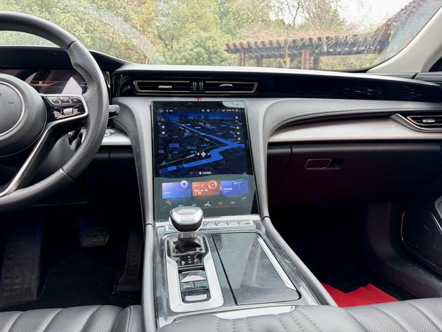 HongQi H5 2023 car image #11