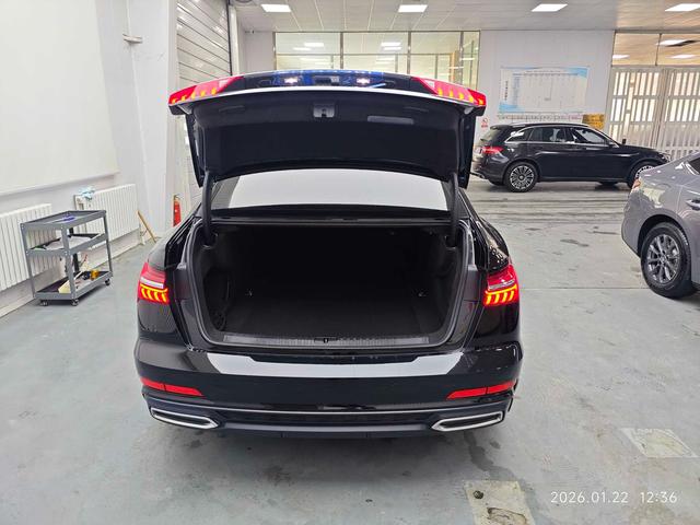 Audi A6L 2019 car image #11