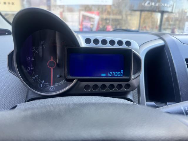 雪佛兰 爱唯欧 2012 汽车图片 #11