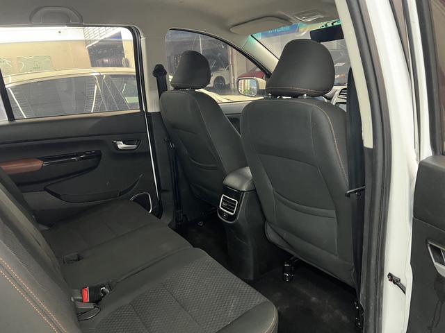 SWM斯威汽车 SWM斯威X3 2018 汽车图片 #11