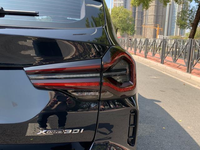 BMW X3 2023 car image #11