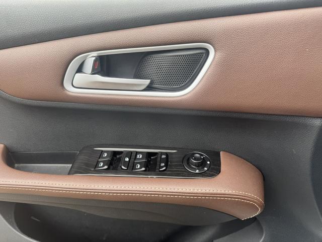 SWM斯威汽车 SWM斯威X7 2018 #11 SWM斯威汽车 SWM斯威X7 2018 汽车图片 #11