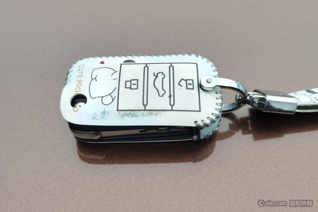 Roewe RX8 2019 car image #11