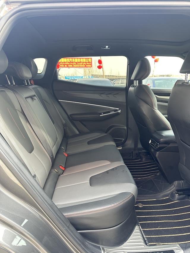 GEELY Boyue 2023 immagine di auto #11