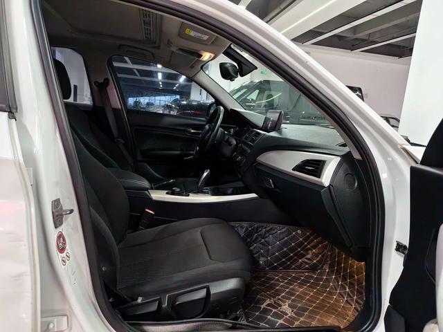 BMW 1 Series (Imported) 2016 car image #11