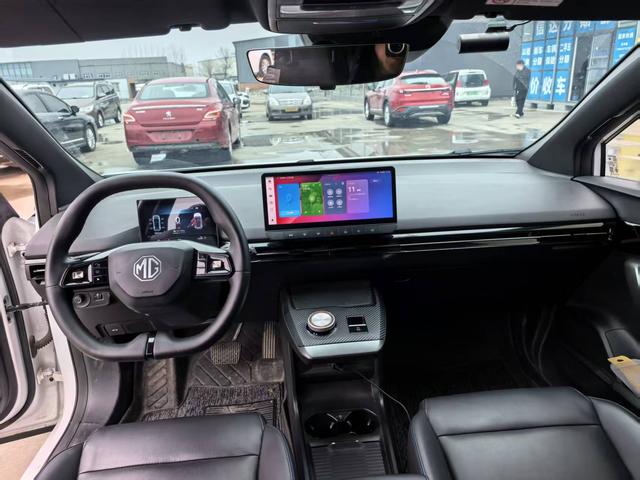 MG 4 EV 2023 #11 MG 4 EV 2023 car image #11